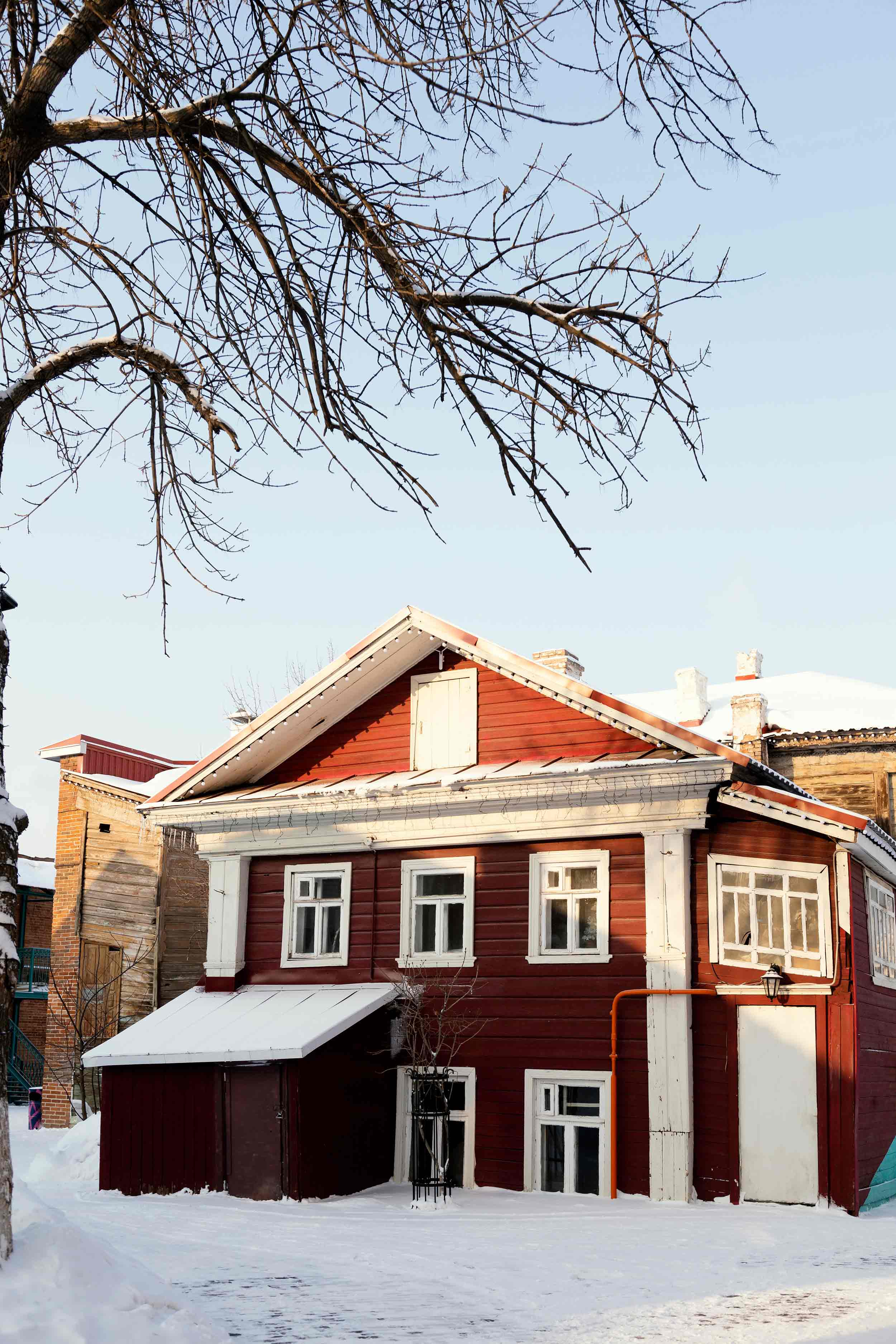 Rött bostadshus