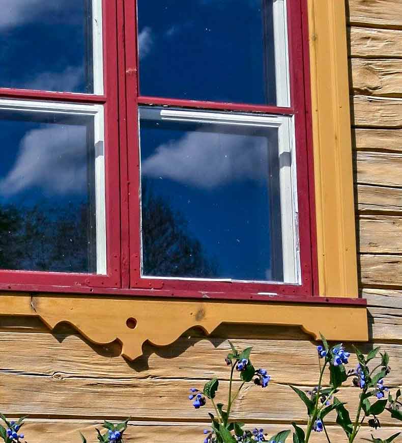fönster på villa